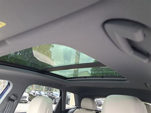 Certified 2024 Audi Q4 e-tron Premium Plus image 15