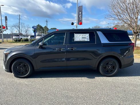 New 2026 Kia Carnival LX image 6