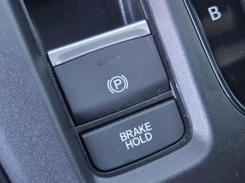 Used 2025 Honda CR-V Sport-L image 17