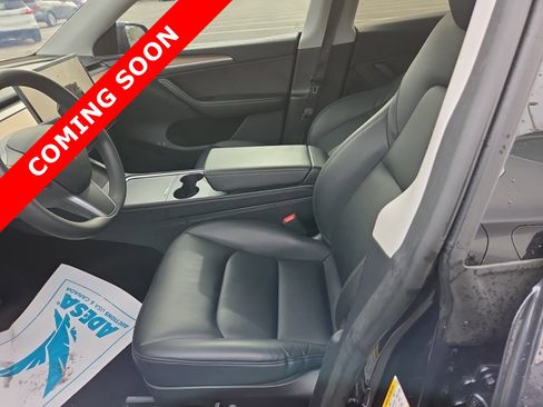 Used 2024 Tesla Model Y Long Range image 6
