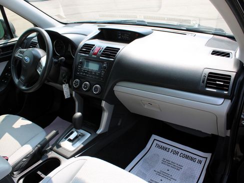 Used 2015 Subaru Forester 2.5i w/ Alloy Wheel Package image 12