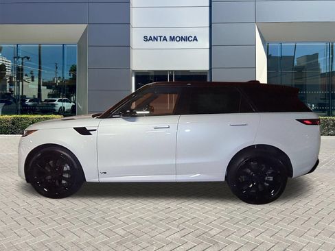 New 2026 Land Rover Range Rover Sport Dynamic SE AWD/4WD image 2