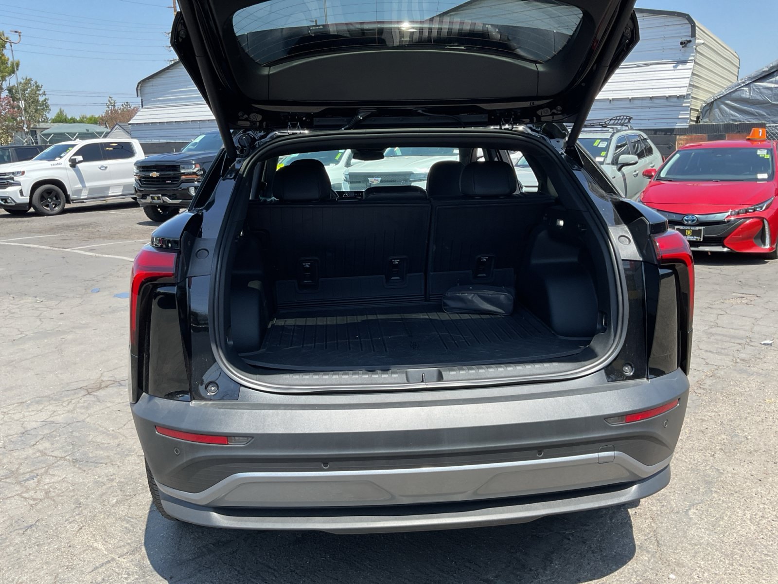 Used 2026 Chevrolet Blazer EV LT FWD image 25