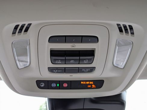 Used 2023 Buick Envision Essence w/ Technology Package I FWD image 33