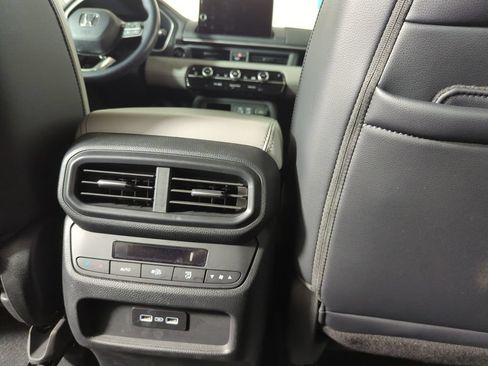 Used 2023 Honda Pilot EX-L image 30