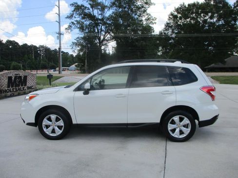 Used 2016 Subaru Forester 2.5i Premium w/ Popular Package #1 AWD/4WD image 2