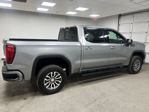 Used 2023 GMC Sierra 1500 AT4 w/ AT4 Preferred Package AWD/4WD image 12
