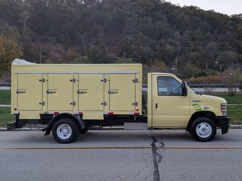 Used 2021 Ford E-450 and Econoline 450 Super Duty image 5