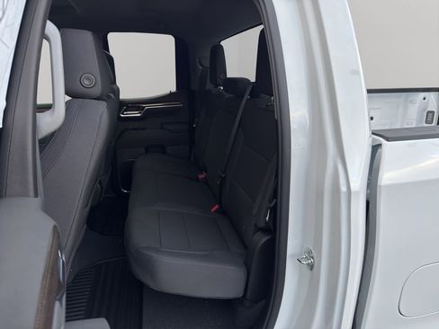 New 2026 Chevrolet Silverado 1500 LT image 9