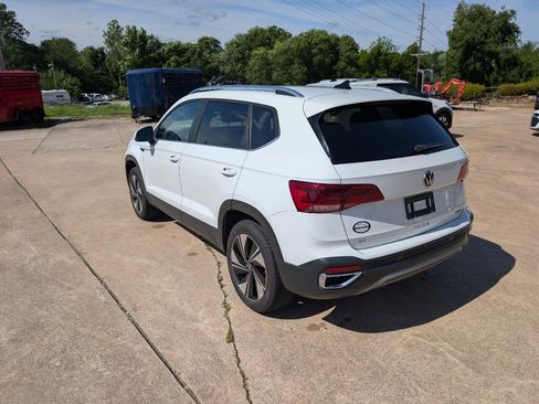 Used 2023 Volkswagen Taos SE AWD/4WD image 7