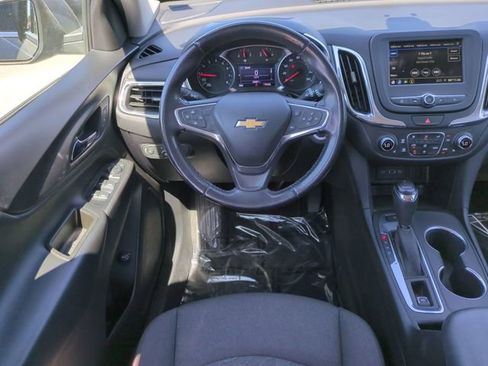 Used 2019 Chevrolet Equinox LT image 18