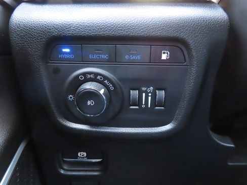 Used 2024 Jeep Grand Cherokee Limited 4xe AWD/4WD image 22