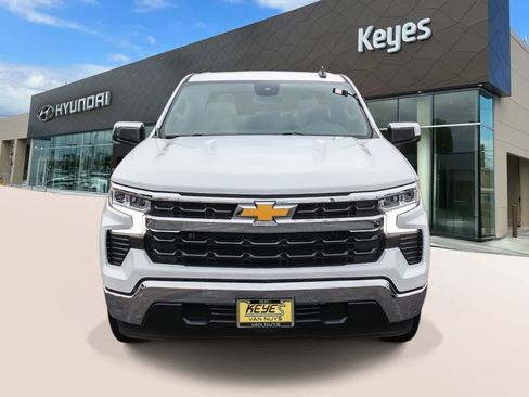 Used 2023 Chevrolet Silverado 1500 LT w/ Protection Package RWD image 2