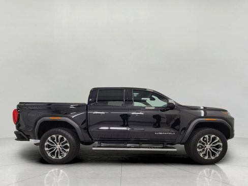 Used 2024 GMC Canyon Denali AWD/4WD image 12