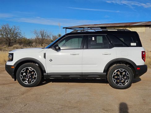 New 2025 Ford Bronco Sport Outer Banks w/ Outer Banks Tech Package+ image 9