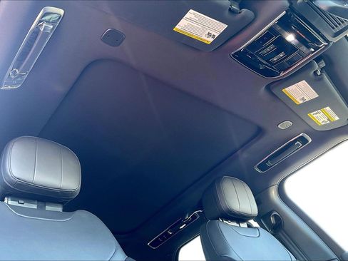 Used 2024 Land Rover Range Rover Sport Dynamic SE image 12