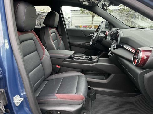 Certified 2025 Chevrolet Equinox RS w/ Safety and Technology Package FWD image 19