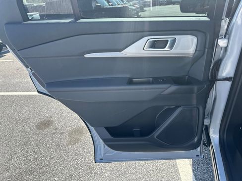 New 2026 Ford Explorer Active w/ Active Comfort Package image 52