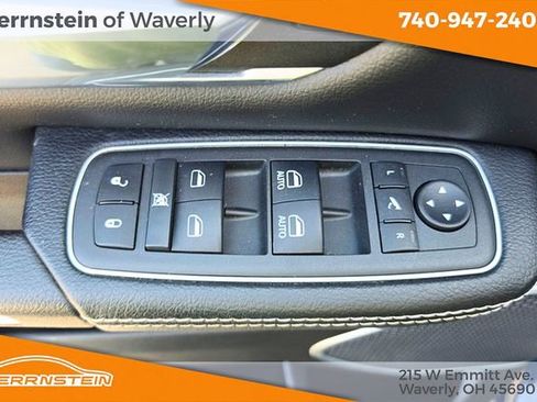Used 2022 RAM 1500 Laramie AWD/4WD image 15