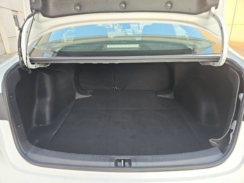 Used 2024 Toyota Corolla LE FWD image 12