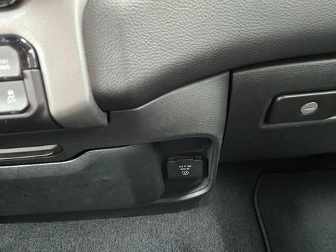 Used 2025 RAM 1500 Big Horn AWD/4WD image 34