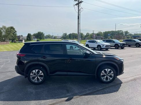 Used 2023 Nissan Rogue SV AWD/4WD image 29