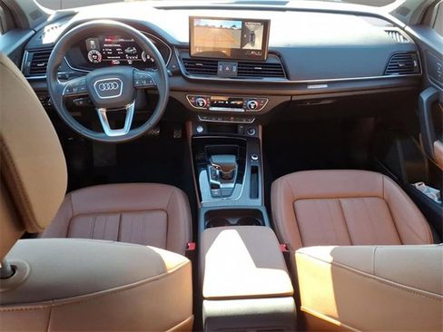 Used 2023 Audi Q5 2.0T Premium Plus w/ Premium Plus Package image 10