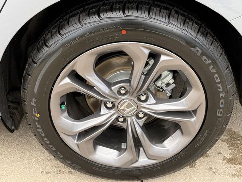 Used 2023 Honda Accord EX-L image 12