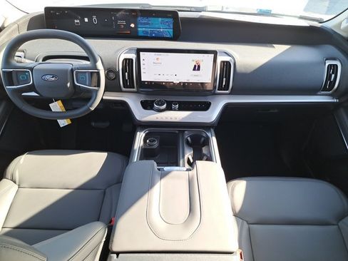 New 2026 Ford Expedition Max Active RWD image 17
