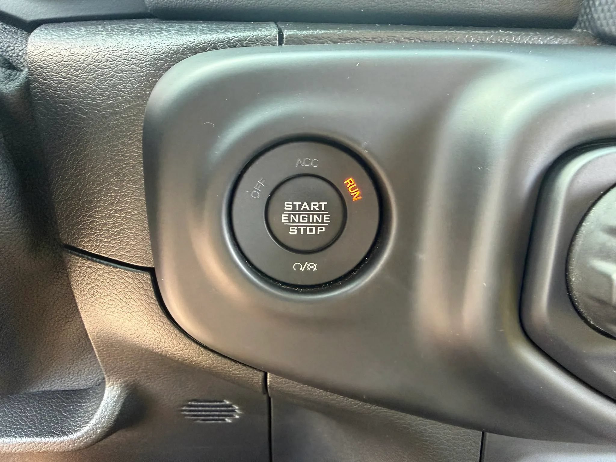 Used 2021 Jeep Wrangler Unlimited Sahara AWD/4WD image 23