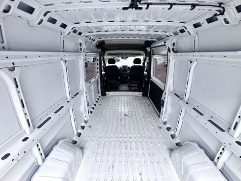 Used 2025 RAM ProMaster 2500 w/ Crew Van Package image 8