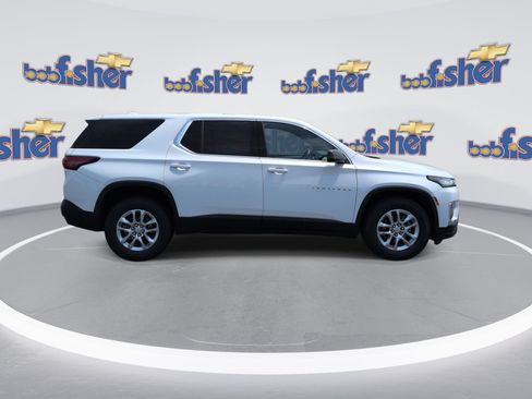 Certified 2022 Chevrolet Traverse LS AWD/4WD image 9