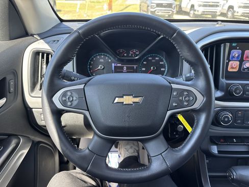 Used 2017 Chevrolet Colorado LT w/ LT Convenience Package image 17