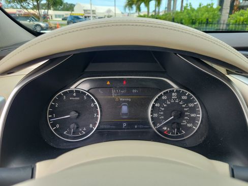 Used 2015 Nissan Murano Platinum w/ Platinum Technology Package FWD image 33