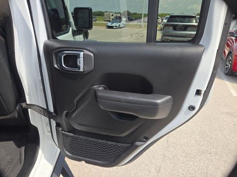 Used 2023 Jeep Wrangler Unlimited Sport w/ Sun And Sound Package AWD/4WD image 23