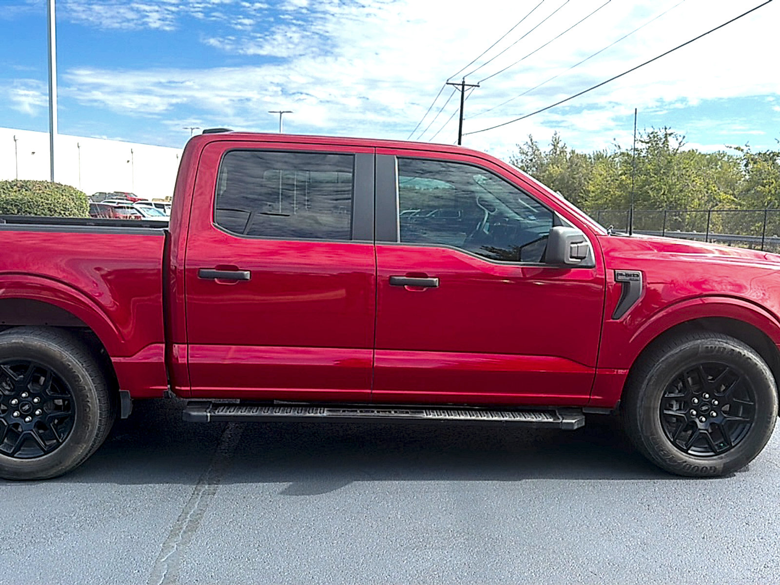 Used 2025 Ford F150 STX w/ STX Black Appearance Package RWD image 5