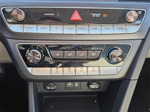 Used 2019 Hyundai Sonata ECO image 19