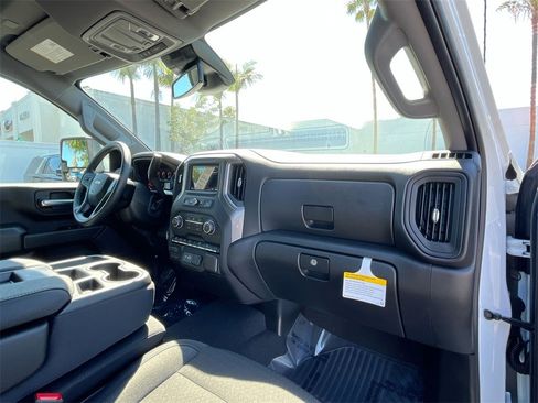 New 2025 Chevrolet Silverado 2500 Custom w/ Custom Value Package image 28