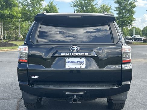 Used 2022 Toyota 4Runner SR5 RWD image 8