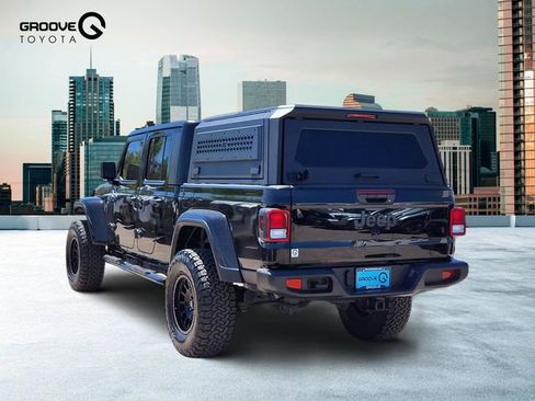 Used 2022 Jeep Gladiator Sport AWD/4WD image 3