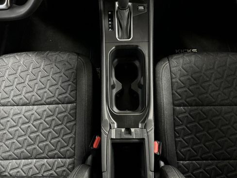 Used 2025 Nissan Kicks SV image 20