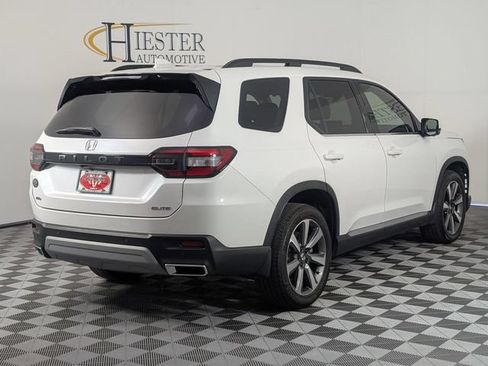 Used 2025 Honda Pilot Elite image 7