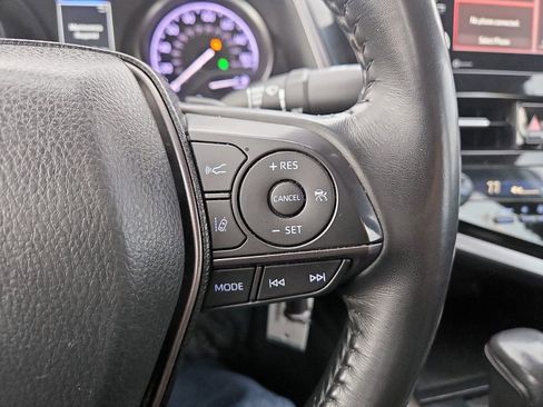 Used 2023 Toyota Camry SE image 16