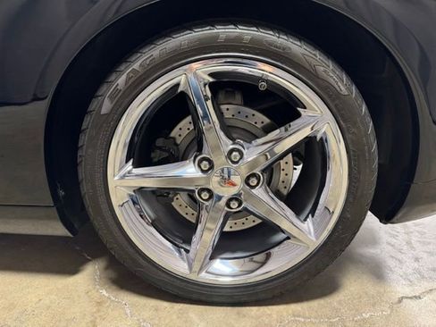 Used 2013 Chevrolet Corvette Coupe w/ 2LT Preferred Equipment Group RWD image 34