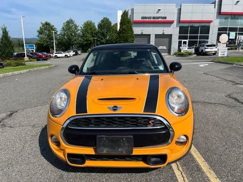 Used 2018 MINI Cooper S FWD image 2