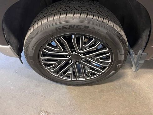 Used 2022 Chevrolet Silverado 1500 LT image 29