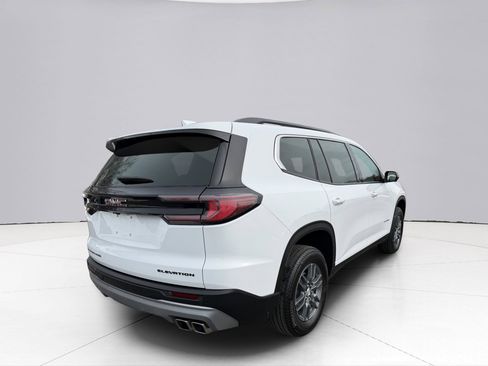 Used 2025 GMC Acadia Elevation image 14