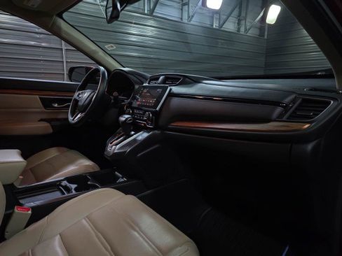 Used 2017 Honda CR-V Touring image 12