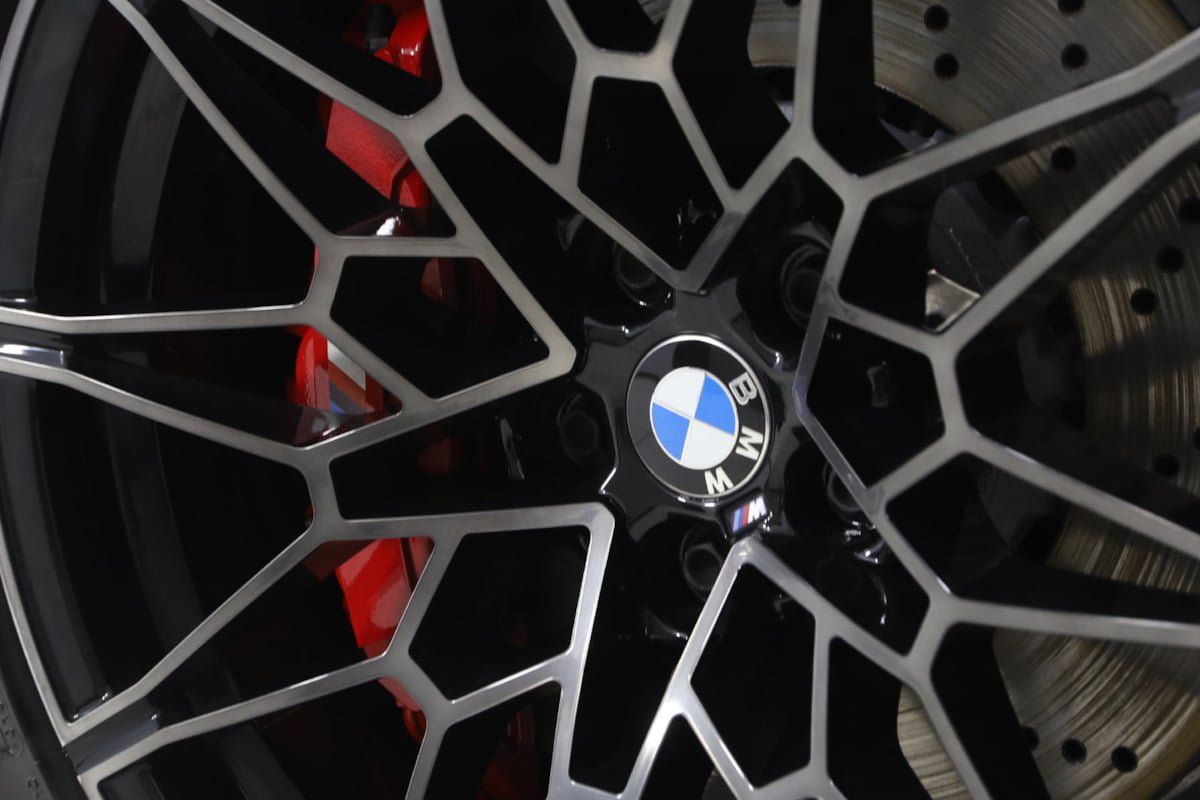 Used 2025 BMW M4 Competition w/ Executive Package RWD image 19