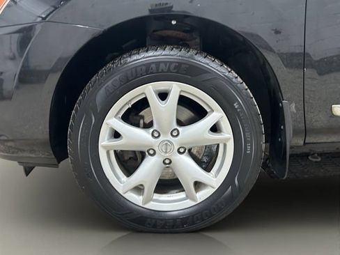 Used 2011 Nissan Rogue SV AWD/4WD image 25